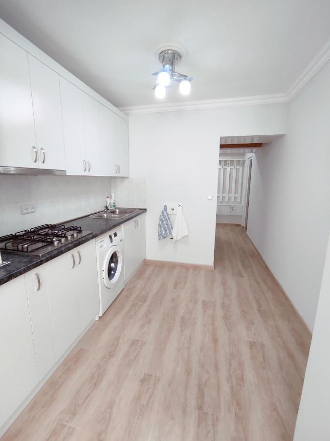 Renovated 1 Bedroom With King Size Bed In Kentron Jerevan Eksteriør bilde
